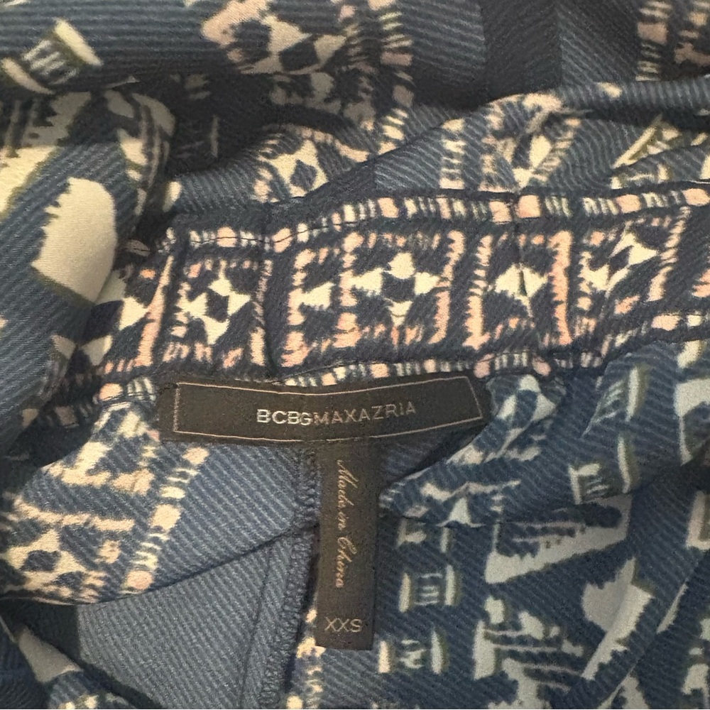 BCBGMaxAzria Patterned Romper - Picture 2 of 3